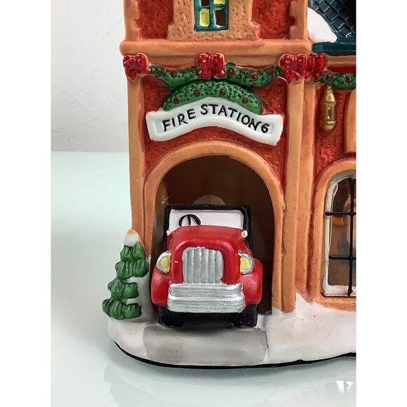 Vintage Trim A Home Fire station 6 Lighted Christmas Village EUC - Picture 2 of 12